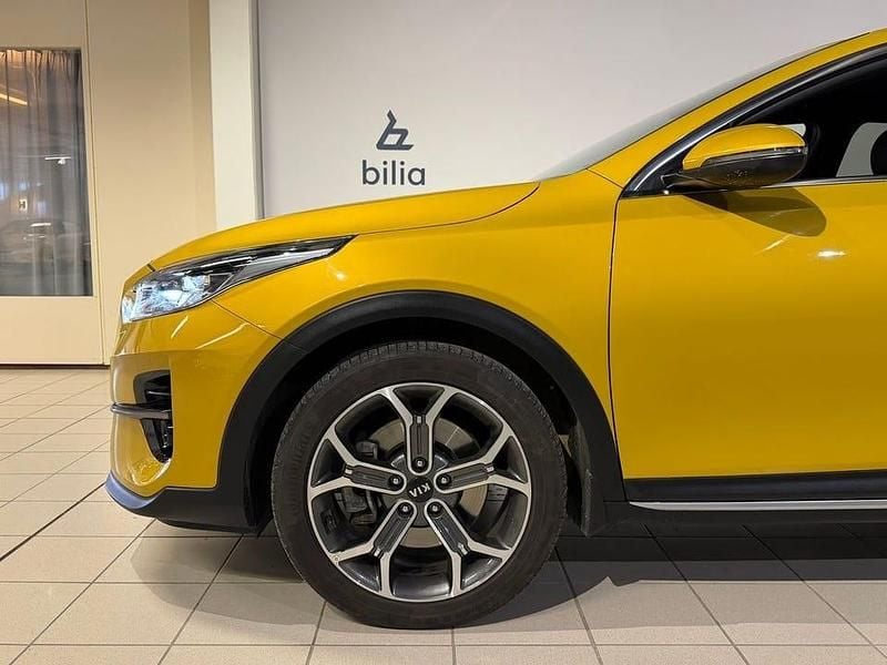 Begagnad Kia XCeed 141 HK (103 kW) 2019 Gul SUV