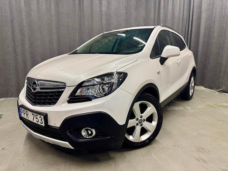 Vit Begagnad 2013 Opel Mokka SUV | 84 900 kr (Marknadspris) - Bild 1/4