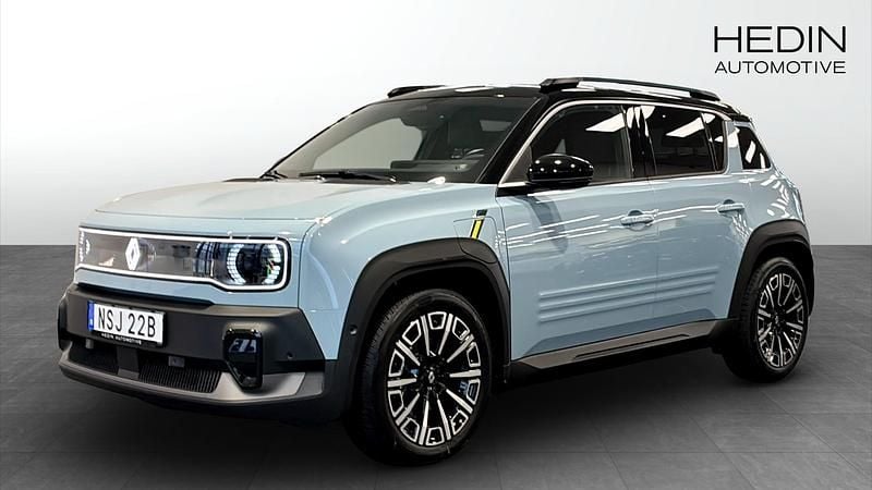Blå (blue) Ny 2025 Renault R4 Iconic Halvkombi | 471 900 kr - Bild 1/4