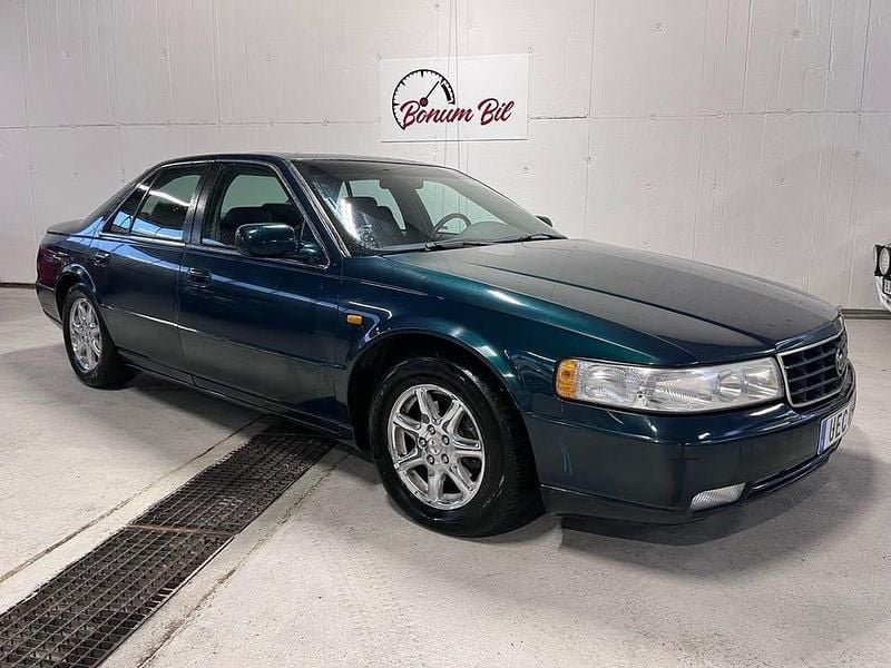 Grön Begagnad 1998 Cadillac Seville STS Sedan | 32 000 kr - Bild 1/4