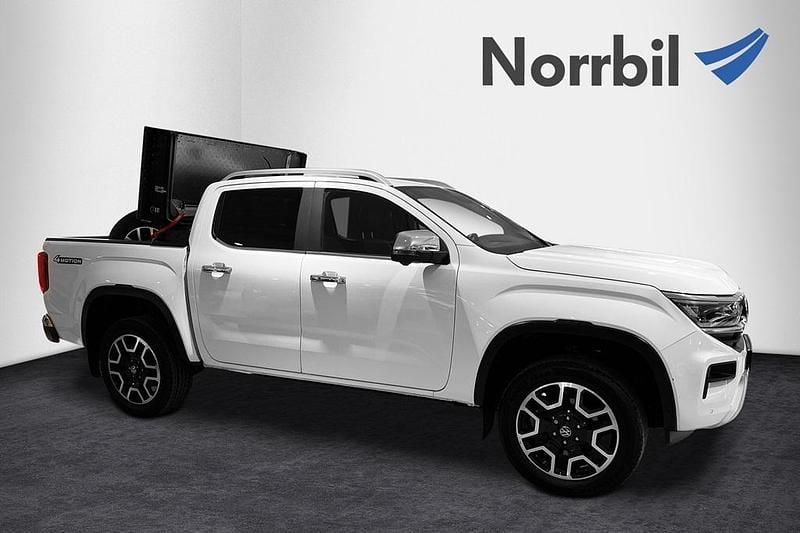 Clear white Begagnad 2023 VW Amarok Style Pickup | 639 000 kr (Marknadspris) - Bild 1/4