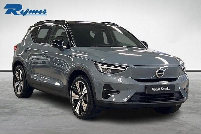 Begagnad Volvo XC40 Core 185 kW (252 HK) 2023 Thunder grey metallic SUV