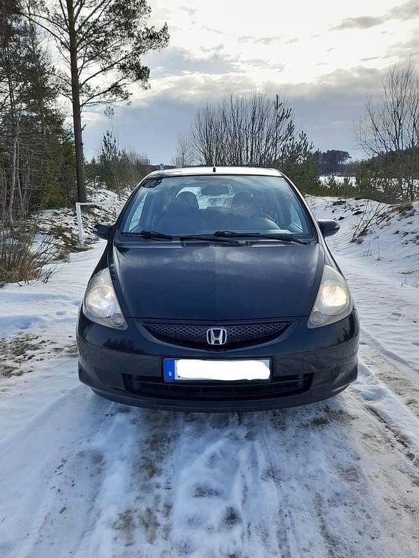 Begagnad Honda Jazz 83 HK (61 kW) 2006 Halvkombi