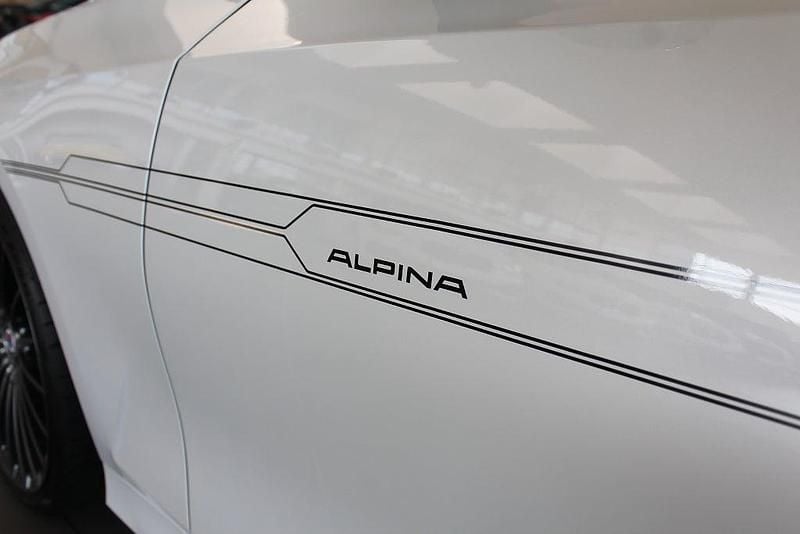 Begagnad Alpina B3 495 HK (364 kW) 2023 Vit Sedan