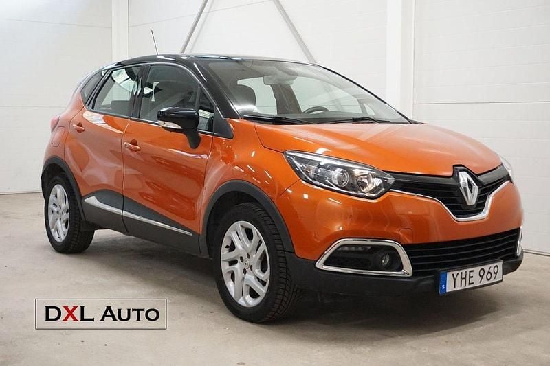 Flerfärgad (orange ) Begagnad 2017 Renault Captur SUV | 79 900 kr (Bra pris) - Bild 1/4