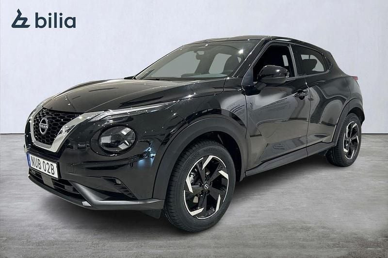 Svart Begagnad 2024 Nissan Juke N-Connecta SUV | 219 000 kr (Marknadspris) - Bild 1/3