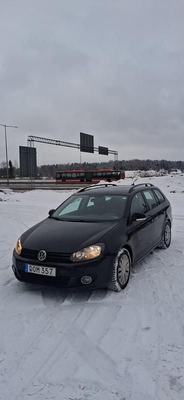 Begagnad VW Golf VI 105 HK (77 kW) 2010 Halvkombi