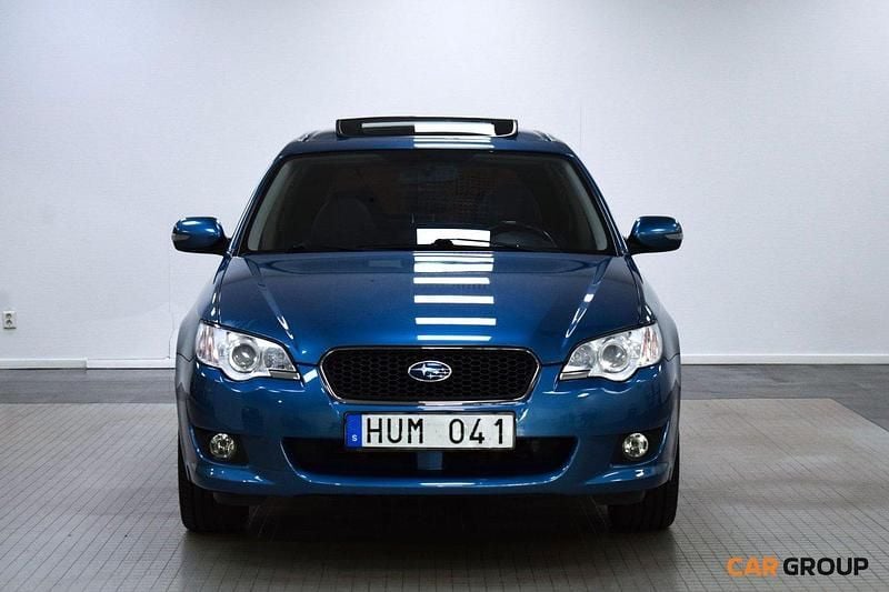 Mörkblå (blå) Begagnad 2009 Subaru Legacy Kombi | 64 900 kr (Lite dyr) - Bild 1/4