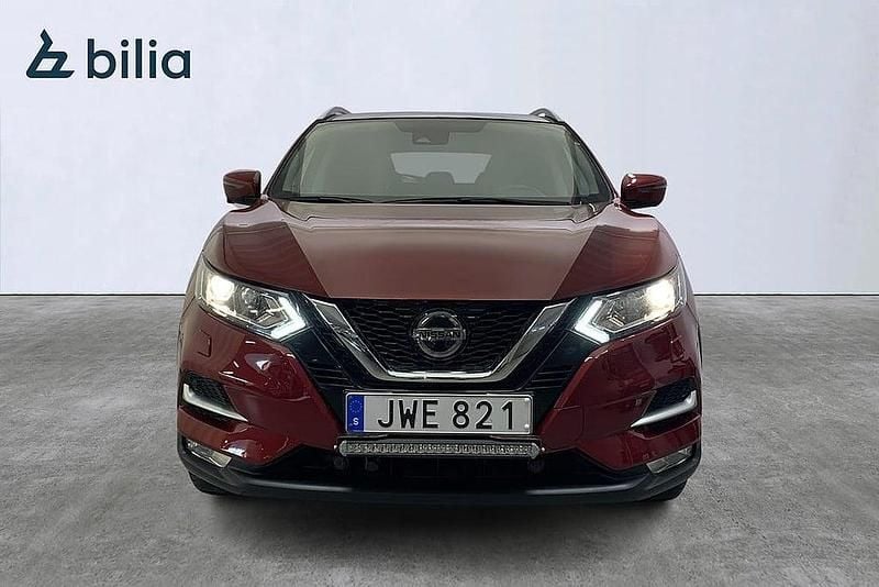 Begagnad Nissan Qashqai 116 HK (85 kW) 2018 Röd SUV