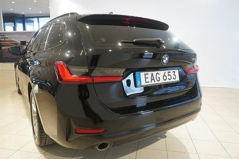 Begagnad BMW 320 Sport Line 190 HK (139 kW) 2020 Svart Kombi