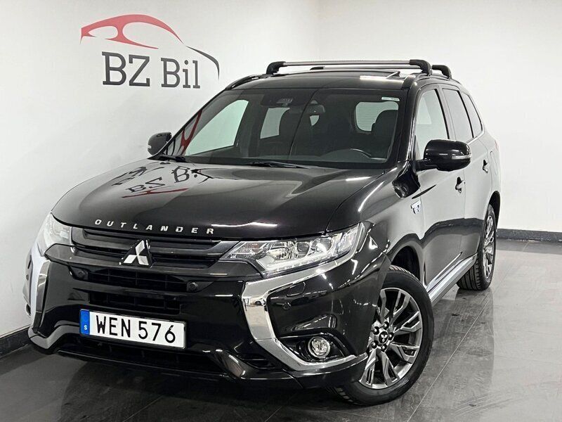 Svart Begagnad 2018 Mitsubishi Outlander P-HEV Edition SUV | 199 900 kr (Marknadspris) - Bild 1/4