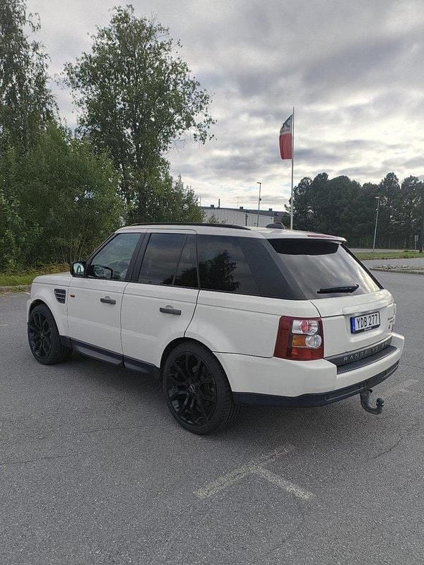 Vit Begagnad 2008 Land Rover Range Rover Sport SUV | 115 000 kr (Marknadspris) - Bild 1/4