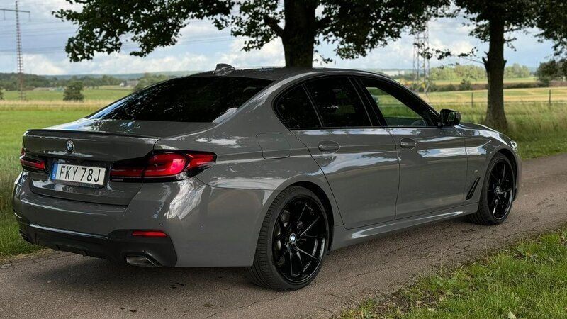 Begagnad BMW 520 M Sport 184 HK (135 kW) 2020 Grå Sedan