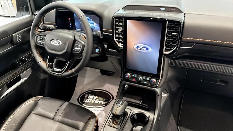 Ny Ford Ranger Wildtrack 2025 Frozen white Pickup