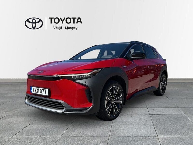 Röd Begagnad 2023 Toyota bZ4X Executive SUV | 319 000 kr - Bild 1/3