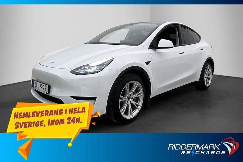 Vit Begagnad 2023 Tesla Model Y Standard Range SUV | 369 400 kr (Marknadspris) - Bild 1/3