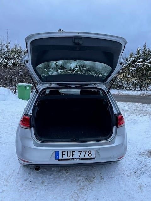 Begagnad VW Golf VII 105 HK (77 kW) 2015 Halvkombi