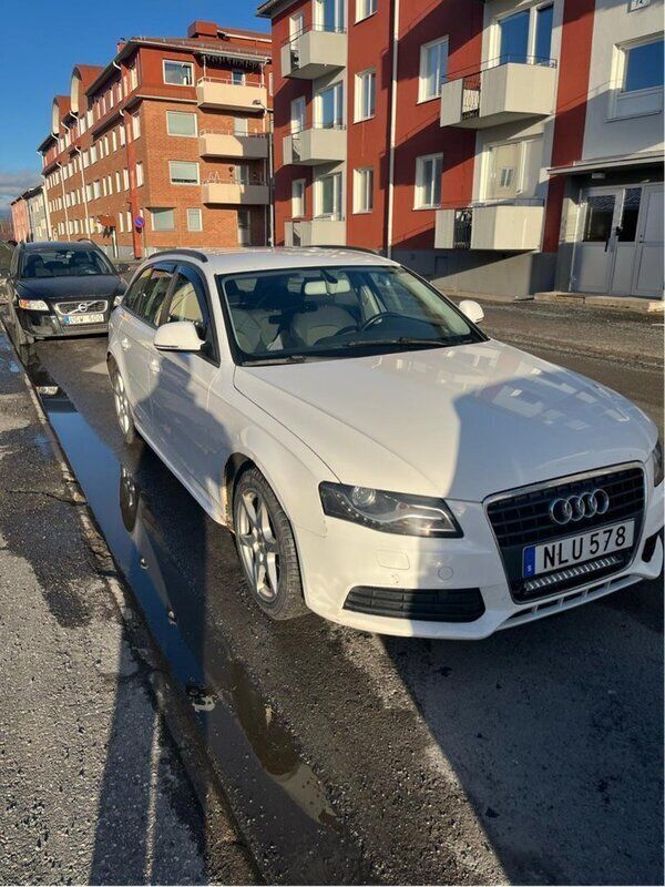 Vit Begagnad 2009 Audi A4 Kombi | 59 000 kr - Bild 1/4