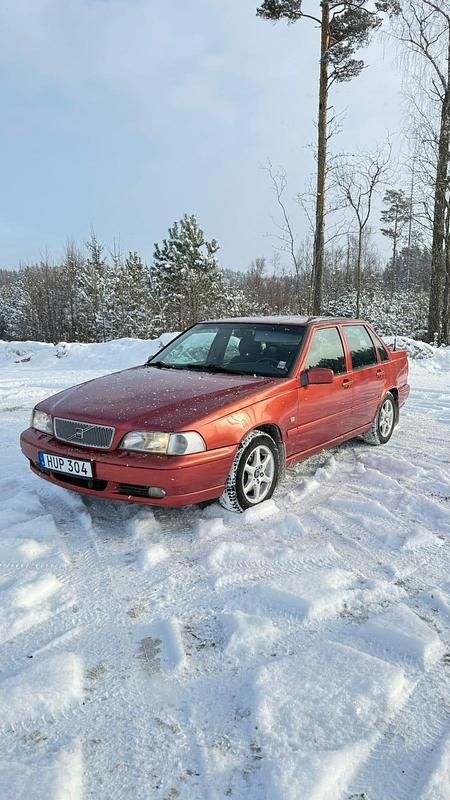 Begagnad 1998 Volvo S70 Sedan | 15 000 kr (Bra pris) - Bild 1/4
