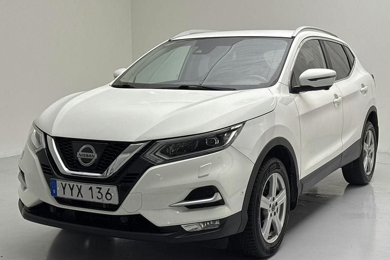 Vit Begagnad 2017 Nissan Qashqai Tekna SUV | 160 000 kr (Bra pris) - Bild 1/4