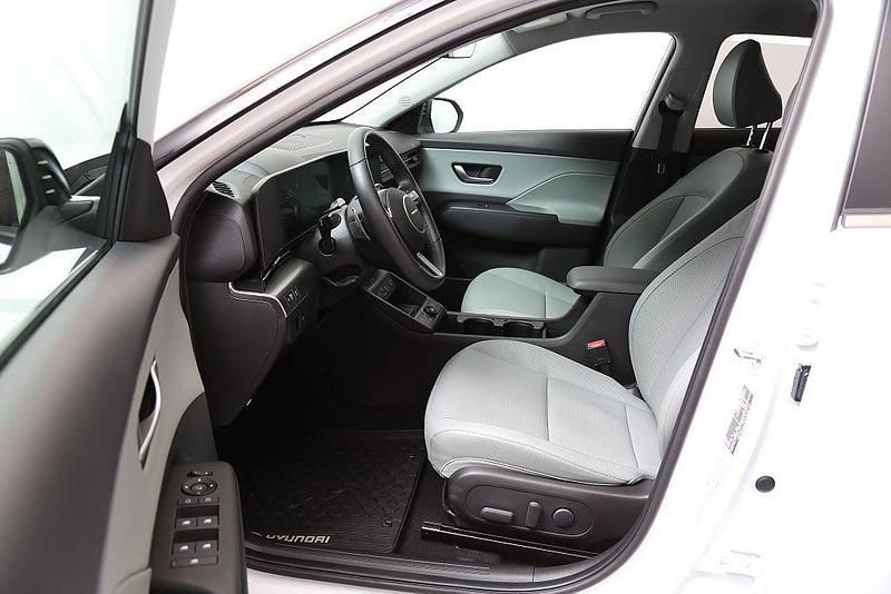 Begagnad Hyundai Kona Advanced 160 kW (218 HK) 2024 Vit SUV