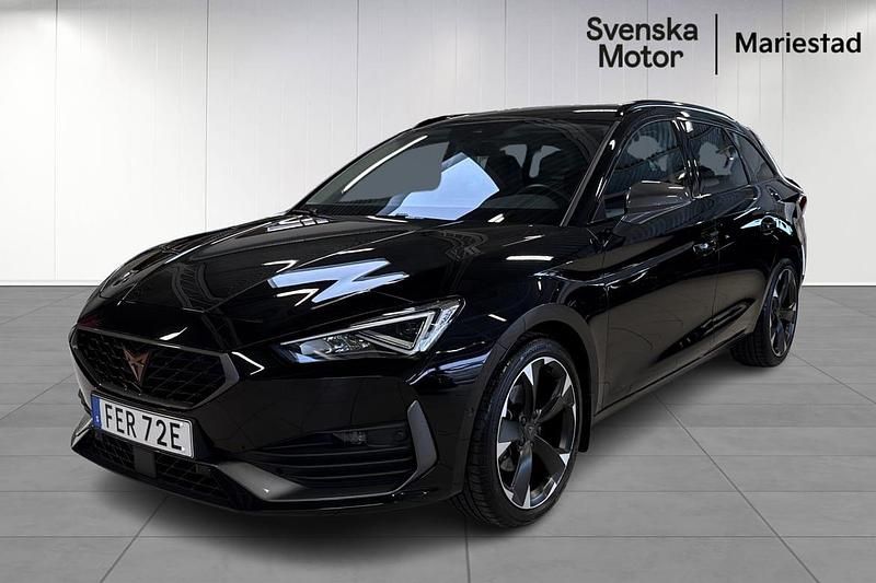 Svart Begagnad 2023 Cupra Leon Kombi | 279 900 kr (Marknadspris) - Bild 1/4