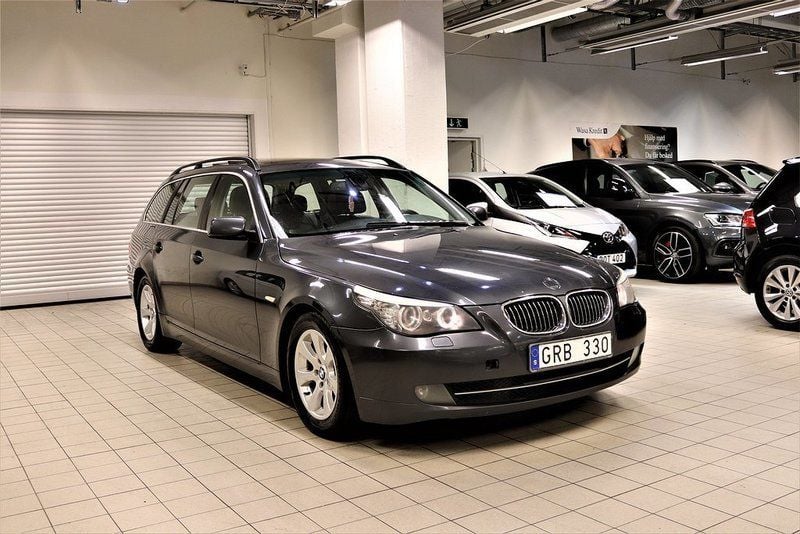 Begagnad BMW 525 197 HK (144 kW) 2007 Grå Kombi