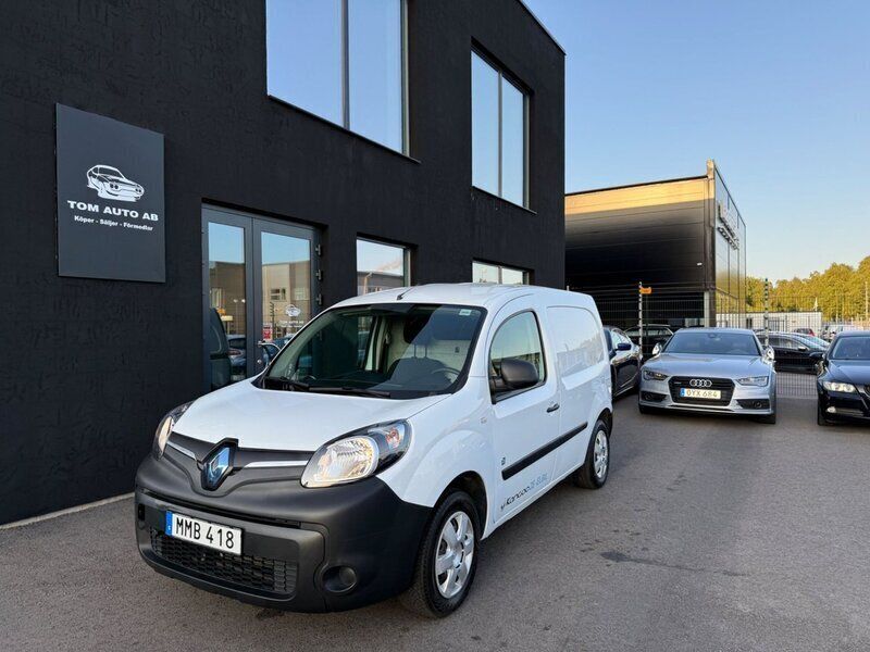 Vit Begagnad 2017 Renault Kangoo Minibuss | 89 900 kr (Marknadspris) - Bild 1/4