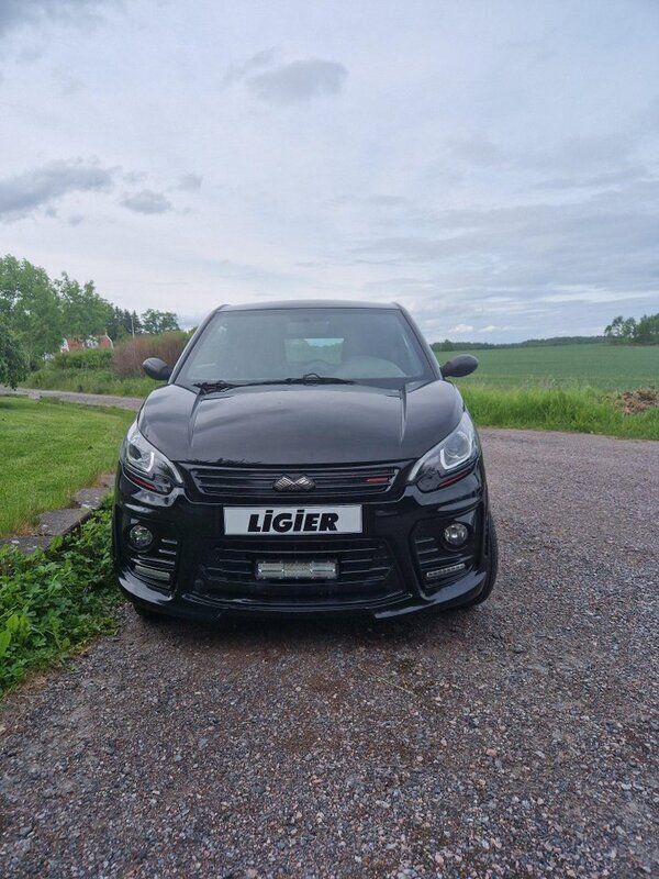 Begagnad 2020 Ligier JS50 Halvkombi | 130 000 kr - Bild 1/2