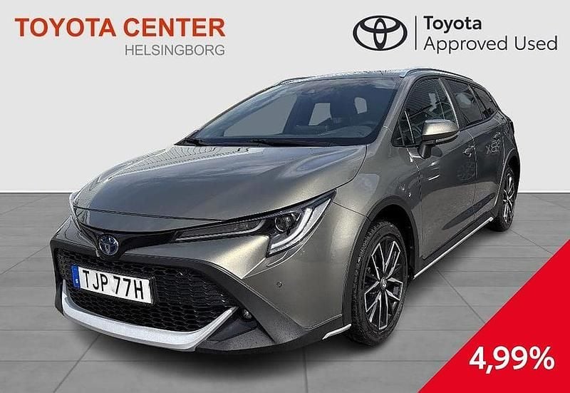 Grön Begagnad 2022 Toyota Corolla SUV | 249 900 kr (Marknadspris) - Bild 1/4