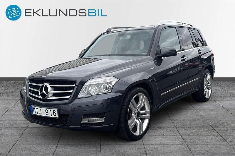 Mörkgrå Begagnad 2012 Mercedes GLK250 SUV | 157 900 kr - Bild 1/4