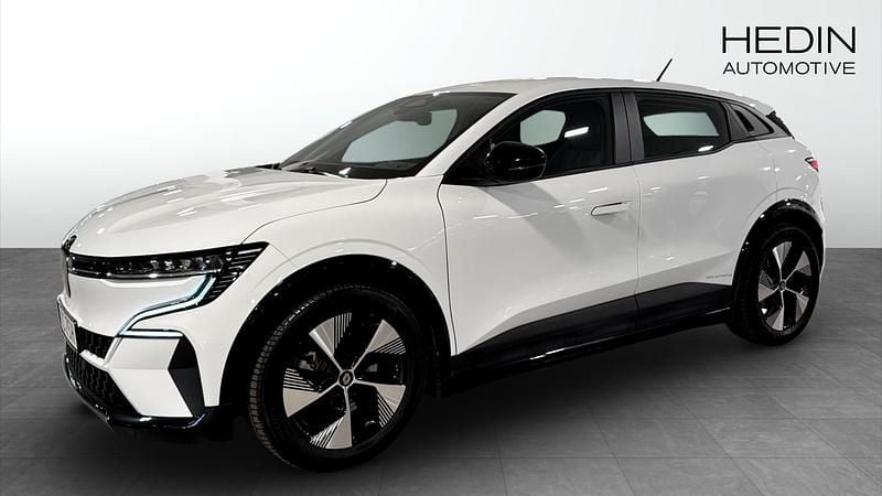 Vit Begagnad 2022 Renault Megane E-Tech Equilibre Halvkombi | 218 900 kr - Bild 1/4