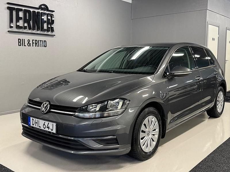 Begagnad VW Golf VIII 116 HK (85 kW) 2019 Mörkgrå Halvkombi