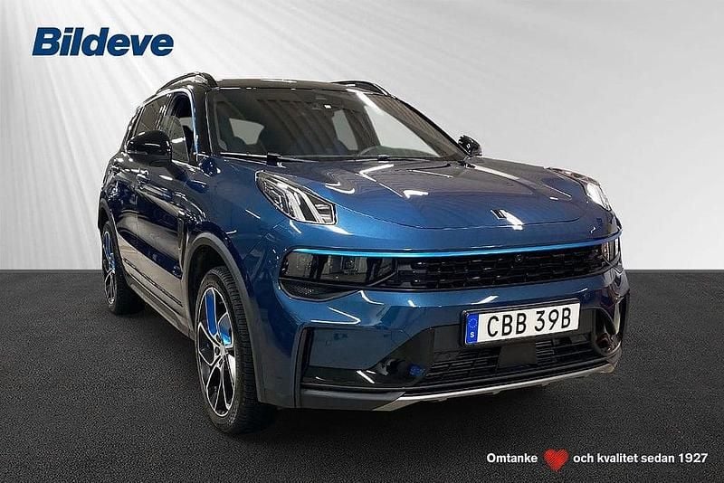 Blå Begagnad 2023 Lynk & Co 01 SUV | 299 900 kr (Marknadspris) - Bild 1/4