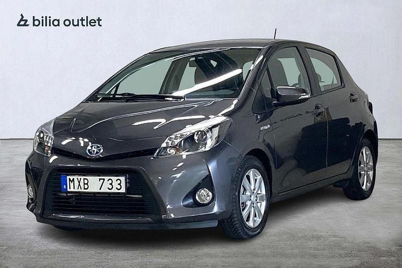 Mörkgrå Begagnad 2012 Toyota Yaris Hybrid Active Halvkombi | 119 900 kr (Marknadspris) - Bild 1/3