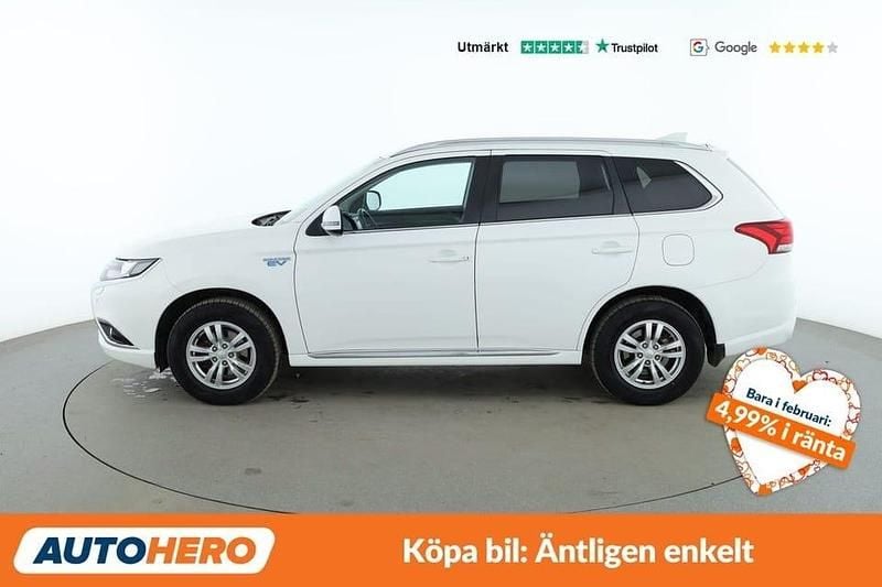 Begagnad Mitsubishi Outlander 205 HK (150 kW) 2016 Vit SUV