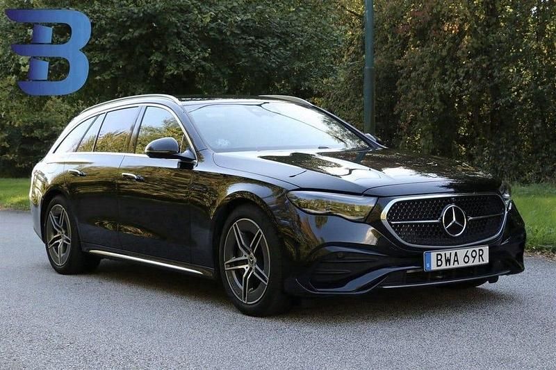 Svart Begagnad 2025 Mercedes E300 AMG line Kombi | 734 900 kr - Bild 1/4