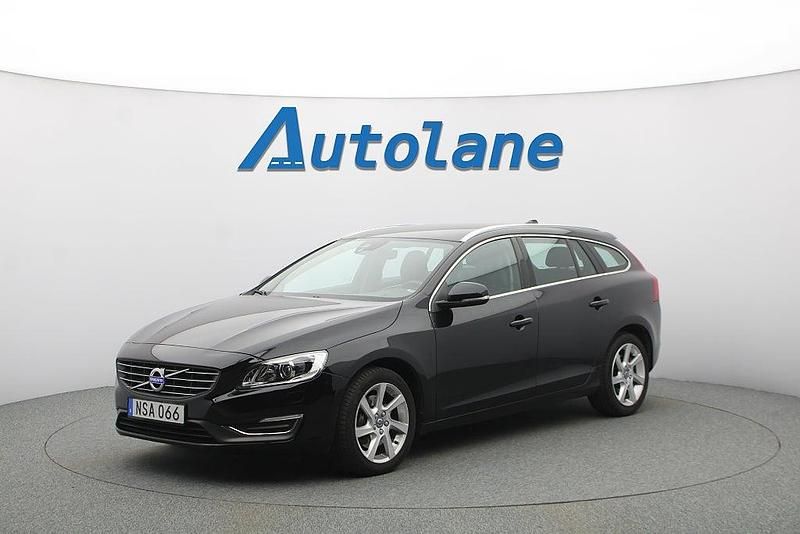 Begagnad Volvo V60 Summum 181 HK (133 kW) 2014 Svart Kombi