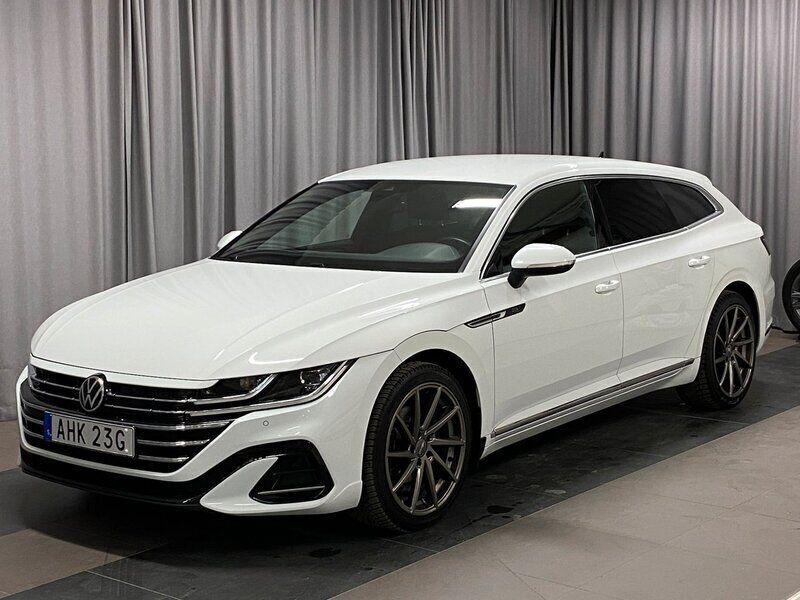 Vit Begagnad 2021 VW Arteon R-line Kombi | 299 900 kr (Marknadspris) - Bild 1/4