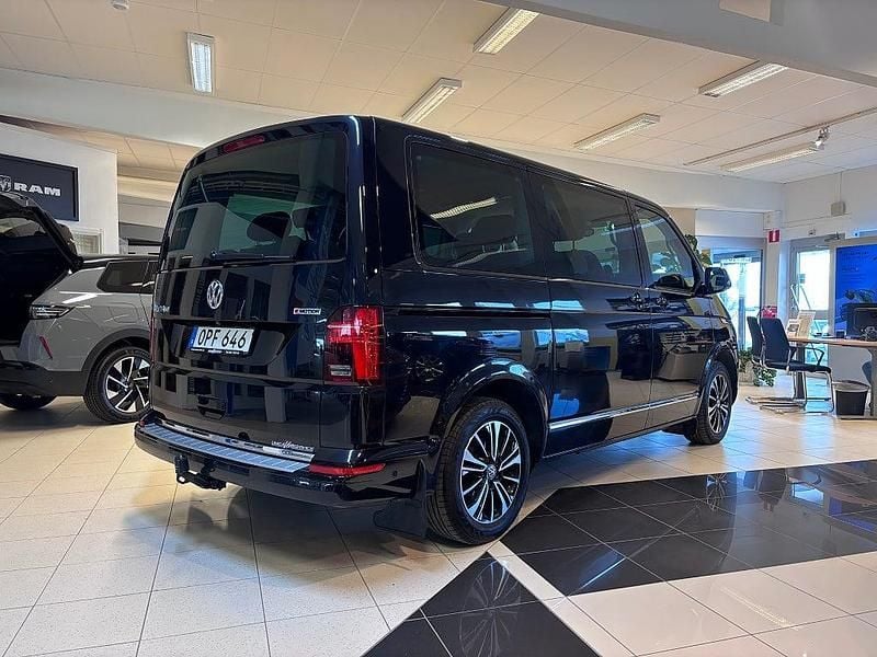 Begagnad VW Multivan Highline 199 HK (146 kW) 2020 Svart Van