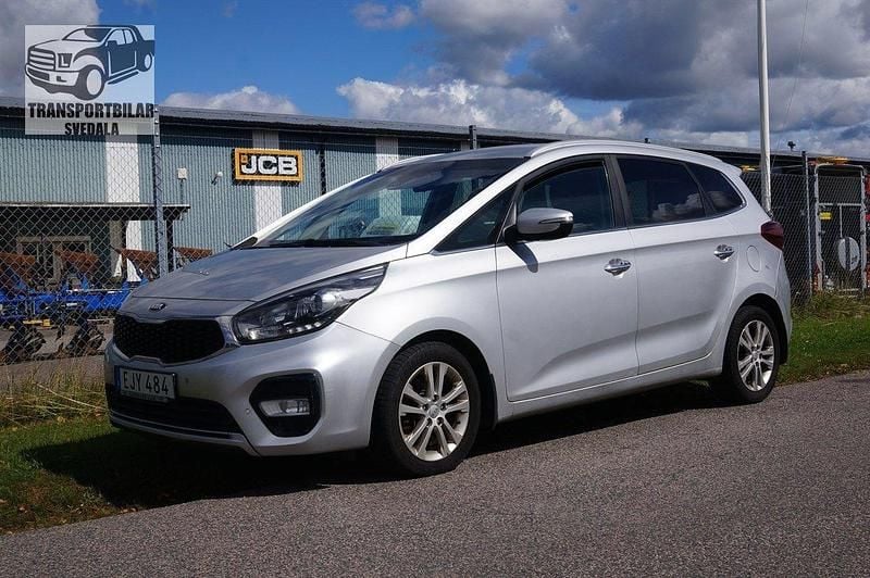 Grå Begagnad 2018 Kia Carens Minibuss | 89 000 kr (Dyr) - Bild 1/4