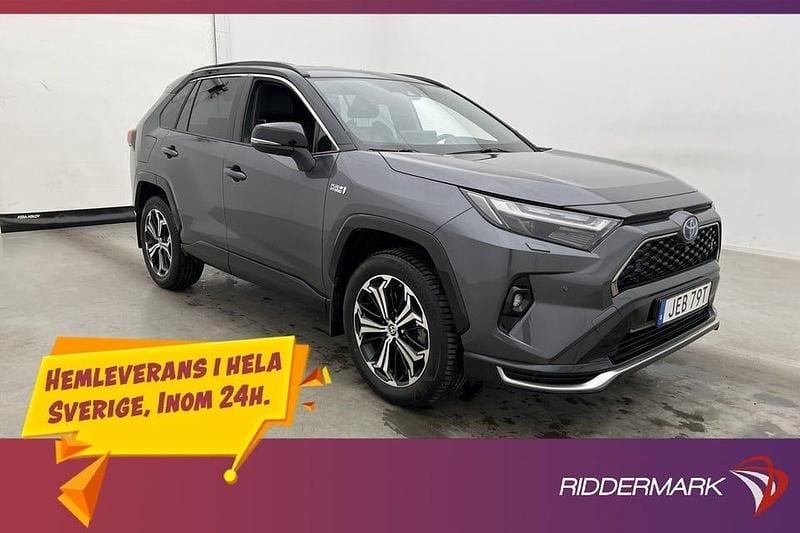 Grå Begagnad 2023 Toyota RAV4 SUV | 478 900 kr (Marknadspris) - Bild 1/3