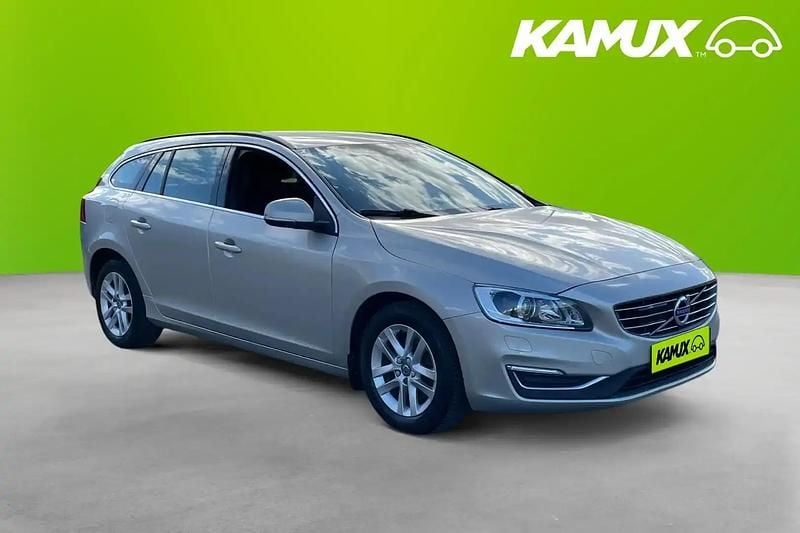 Brun Begagnad 2017 Volvo V60 Kombi | 133 700 kr (Bra pris) - Bild 1/4