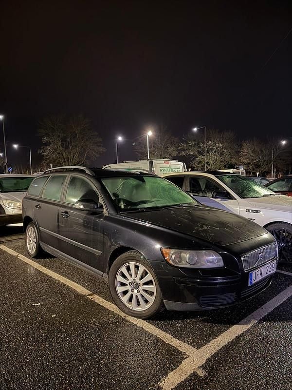 Begagnad 2007 Volvo V50 Kombi | 25 000 kr (Bra pris) - Bild 1/4