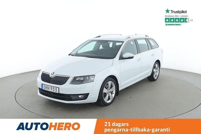 Vit Begagnad 2016 Skoda Octavia Style Kombi | 136 000 kr (Lite dyr) - Bild 1/4