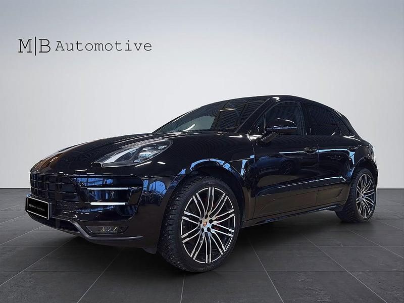 Svart Begagnad 2016 Porsche Macan Turbo Sport SUV | 429 900 kr (Lite dyr) - Bild 1/4
