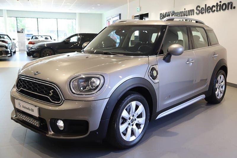 Grå Begagnad 2018 Mini Cooper Countryman SUV | 225 000 kr (Marknadspris) - Bild 1/2