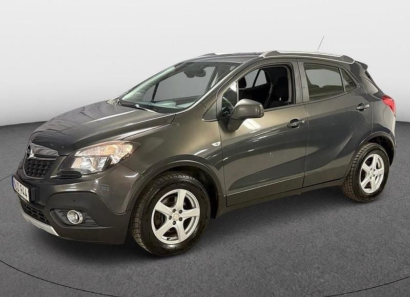 Grå Begagnad 2015 Opel Mokka SUV | 78 900 kr (Marknadspris) - Bild 1/4