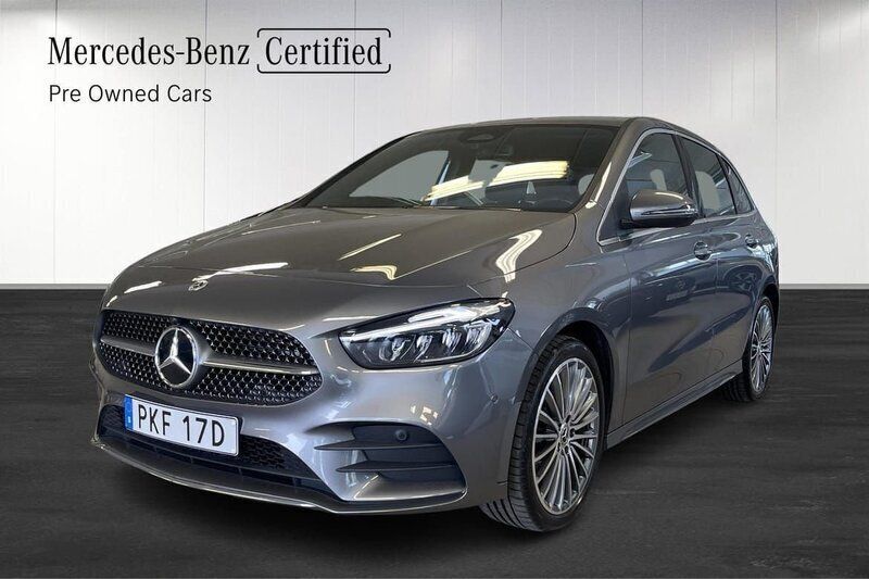 Grå Begagnad 2024 Mercedes B250e AMG Minibuss | 419 900 kr (Marknadspris) - Bild 1/4