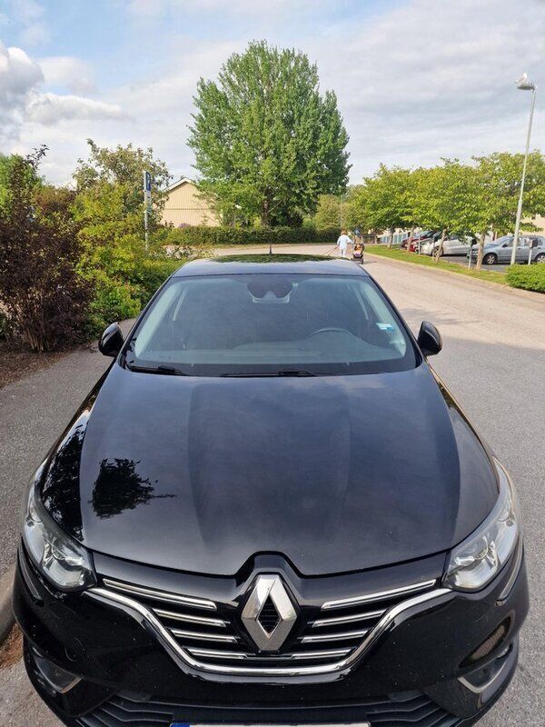 Svart Begagnad 2016 Renault Mégane III Halvkombi | 92 000 kr - Bild 1/4